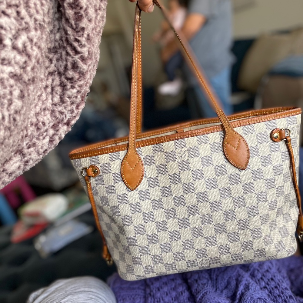 Handbag